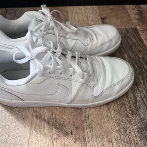 Nike Men’s size 10.5 sneakers